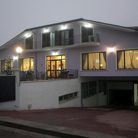 Residence Le Ginestre Avezzano Esterno foto